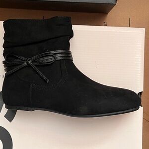 America for good Black Ankle Boots with Bow Detail